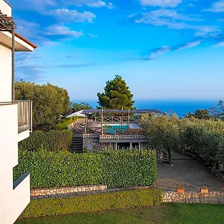 Le Capannelle By Feeling Italy Aparthotel Sorrento